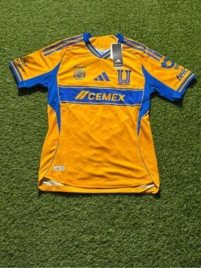 Tigeres UNAL 25/26 Home Jersey Men’s S NWT Player Version